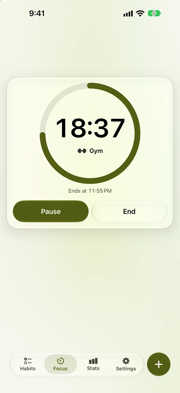 Focus in Glazzy: a ring running down around 18:37, for the Gym habit, with Pause and End.